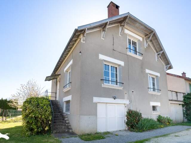 Maison en pierre de 6 pièces principales — photo du bien