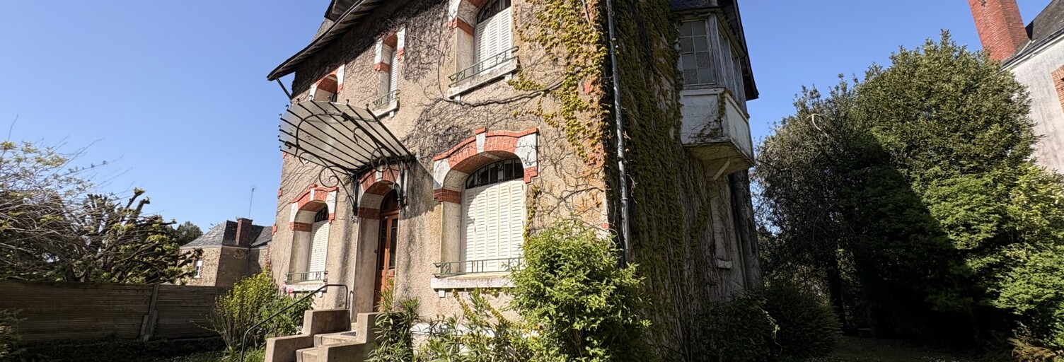 Maison 10 Pièces 185 m² à vendre à Ombrée d'Anjou (49420)