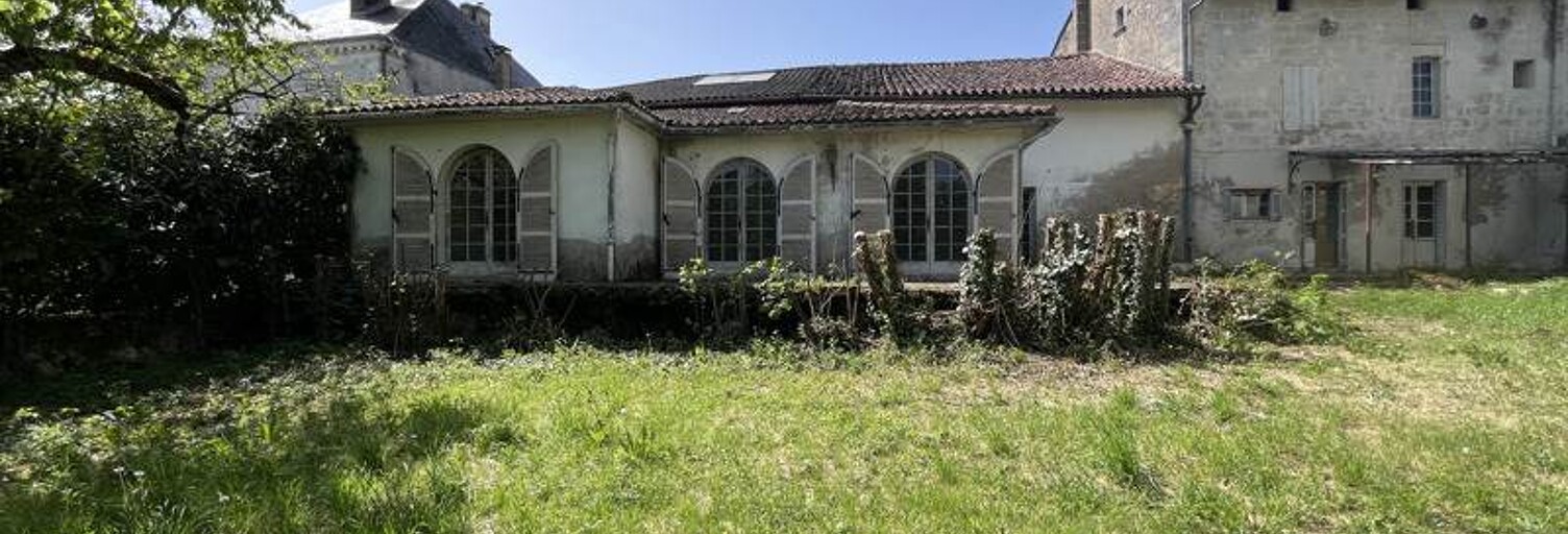 Maison 8 Pièces 180 m² à vendre à Villars (24530)