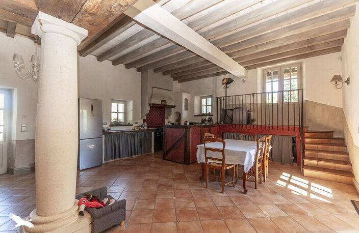 Maison en pierre de 5 pièces principales — photo 2
