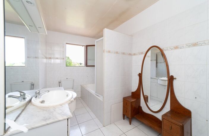 Vente maison 10 pièces 309 m² Montendre (17130) — photo 4
