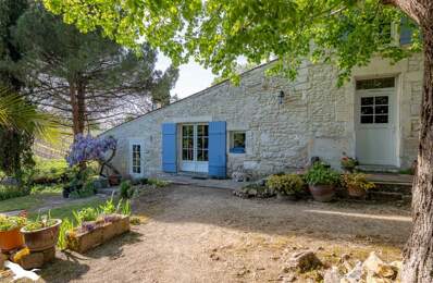 Charentaise de 8 pièces principales — photo du bien