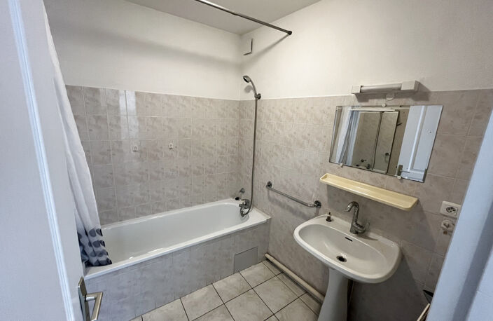 APPARTEMENT T3 CENTRE VILLE — photo 4