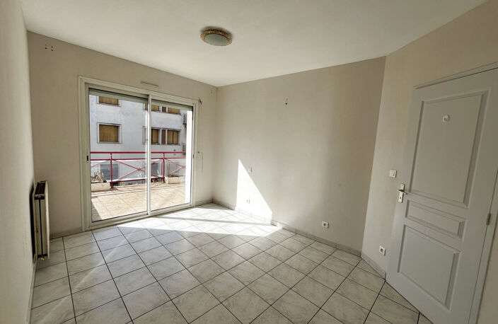 APPARTEMENT T3 CENTRE VILLE — photo 5