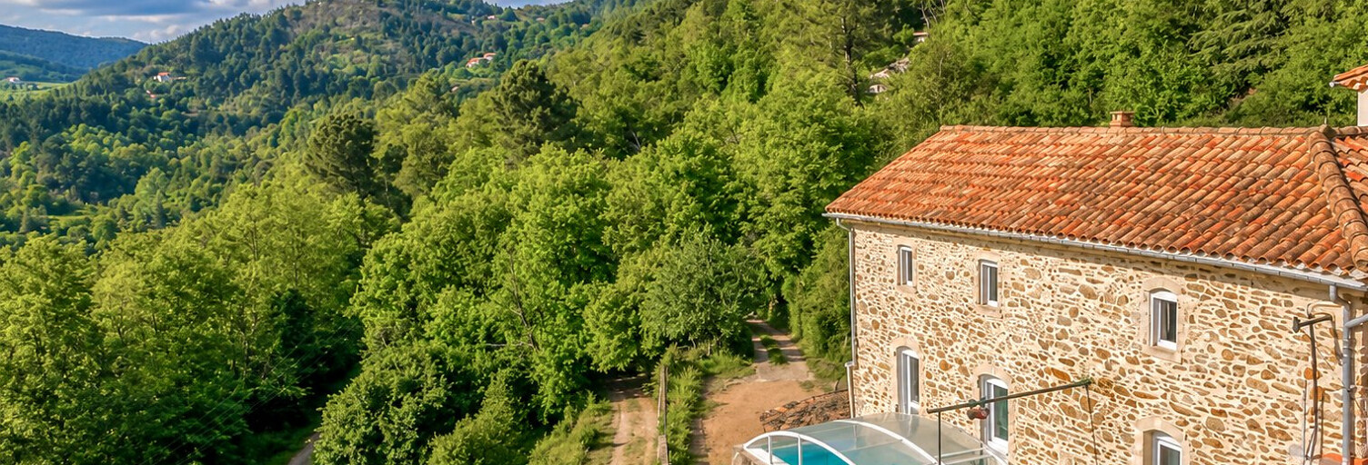 Maison 7 Pièces 132 m² à vendre à Sainte-Cécile-d'Andorge (30110)