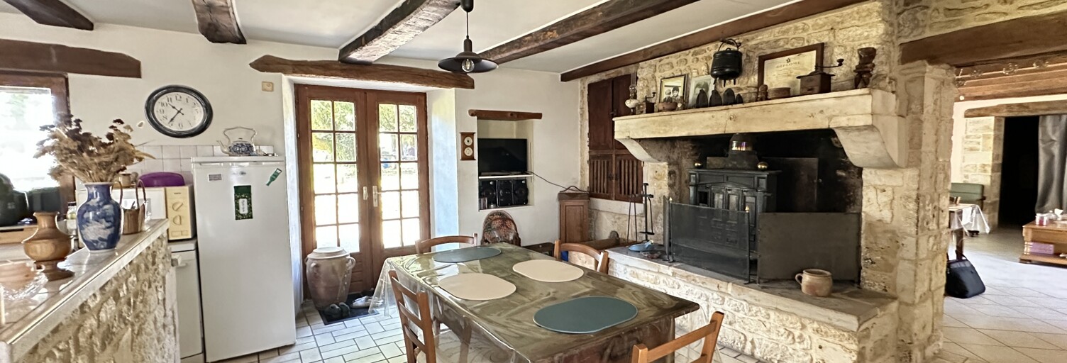 Maison 6 Pièces 166 m² à vendre à Sauzé-Vaussais (79190)