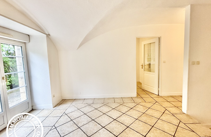 T4  de 110 m2 en souplex avec rez-de-jardin au cœur d’un cadre historique    Poisat (38320) — photo 2