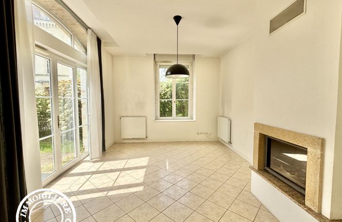 T5 rare, spacieux et lumineux, au Pavillon du Château de la Charmille — photo 3