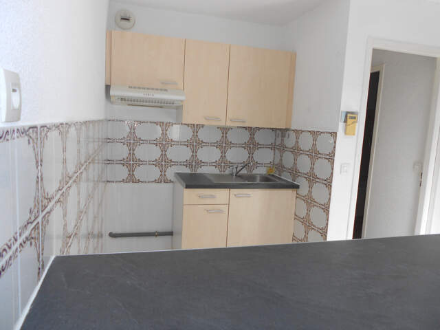 CASTELNAUDARY PROCHE CENTRE VILLE APPARTEMENT TYPË 3 SECOND ETAGE LIBRE AU 20/06/2026 — photo du bien