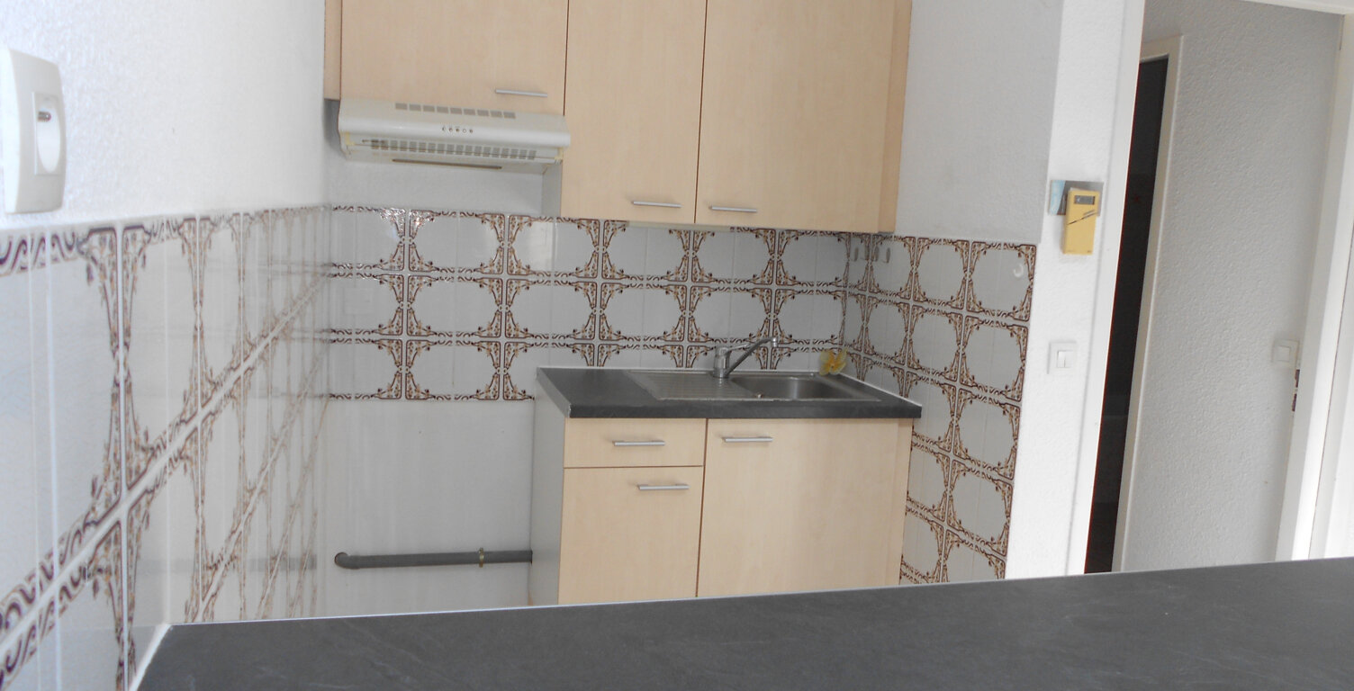 CASTELNAUDARY PROCHE CENTRE VILLE APPARTEMENT TYPË 3 SECOND ETAGE LIBRE AU 20/06/2026 — photo 1