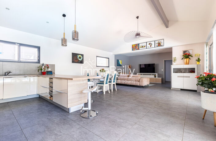 CADAUJAC CENTRE Grande maison contemporaine de plain pied : — photo 2