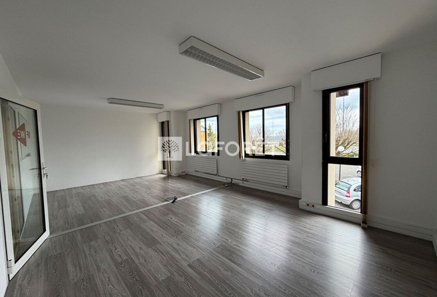 RODEZ AGGLO ENSEMBLE IMMOBILIER 600m2 — photo 1
