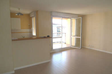 Appartement 3 pièces 809 €