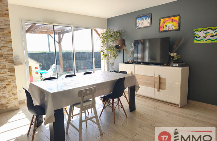 Maison  de Plain Pied  Salles Sur Mer 3 chambres et bureau — photo 2