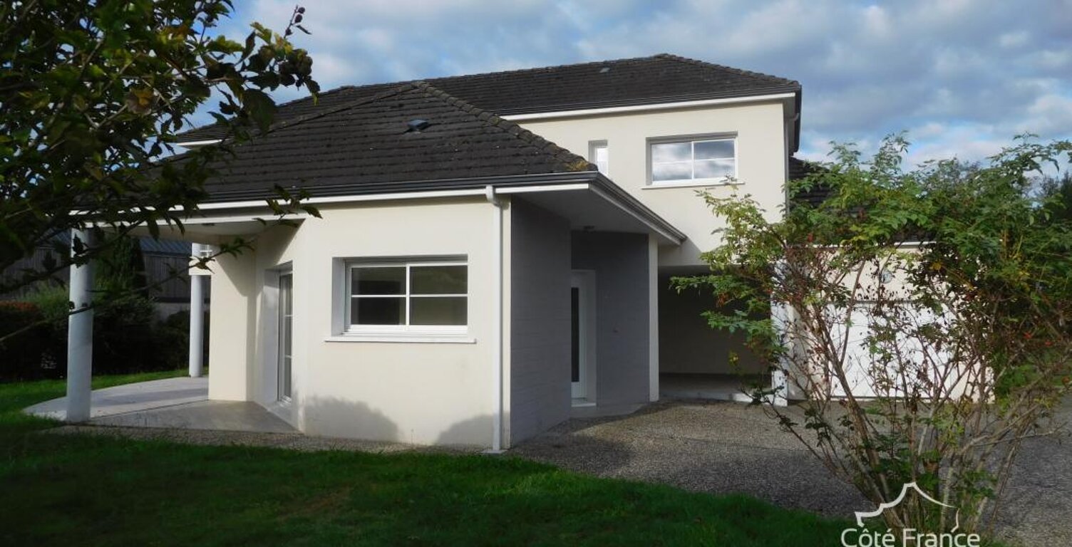 Maison Contemporaine Idron — photo 1