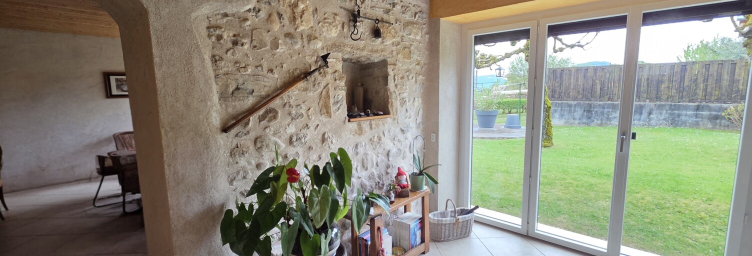 Maison 8 Pièces 220 m² à vendre à Ambléon (01300)