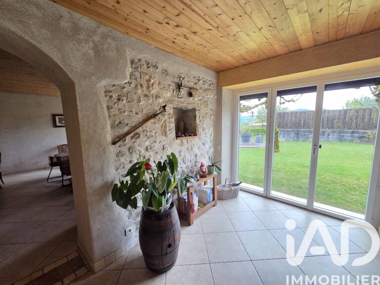 Vente Maison/villa 8 pièces — photo 1