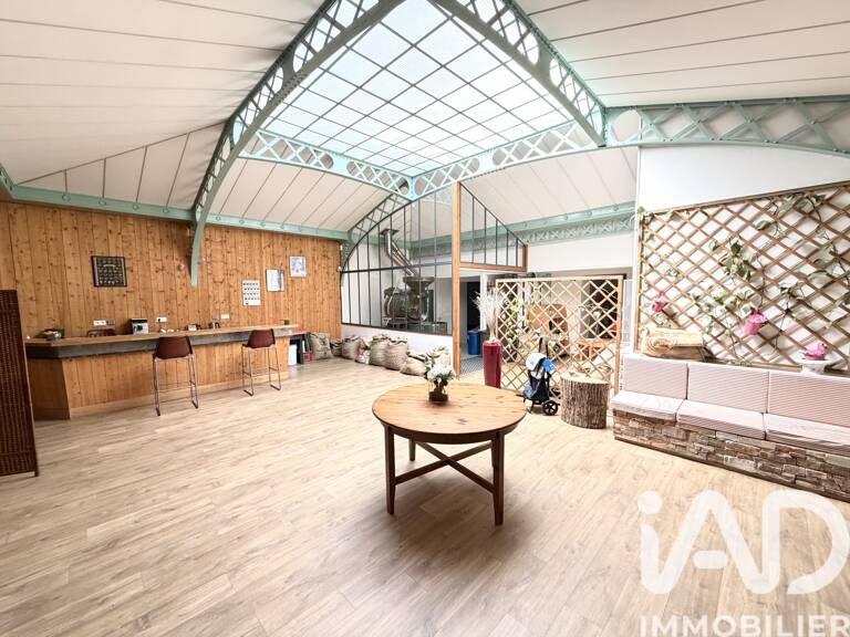 Vente Boutique/Local commercial 253 m&sup2; — photo 1