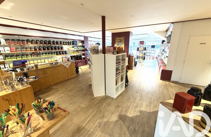 Vente Boutique/Local commercial 253 m&sup2; — photo 4