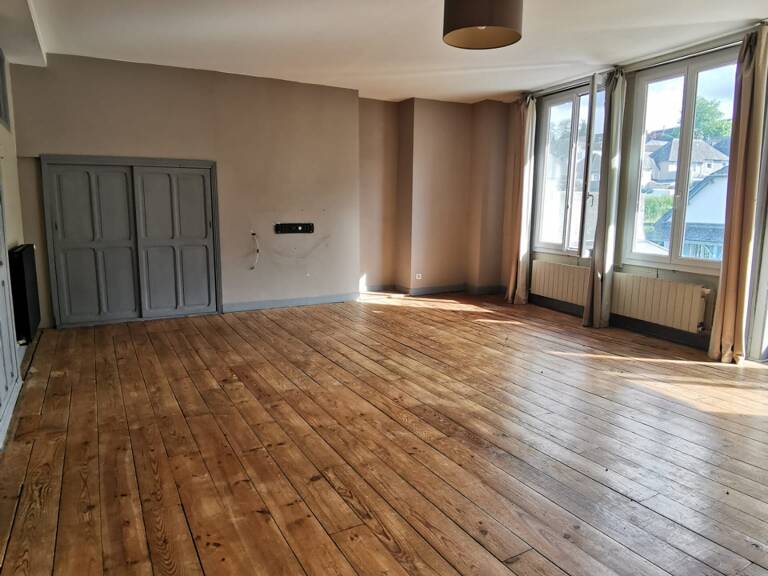 Vente Maison/villa 9 pièces — photo 1