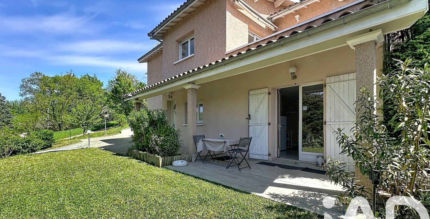 Vente Maison/villa 8 pièces — photo 1