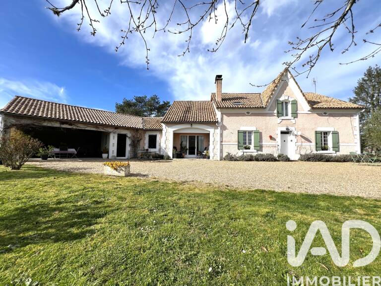 Vente Maison de campagne 8 pièces — photo 1