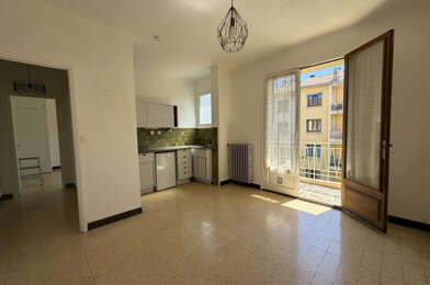 Appartement 2 pièces 817 €