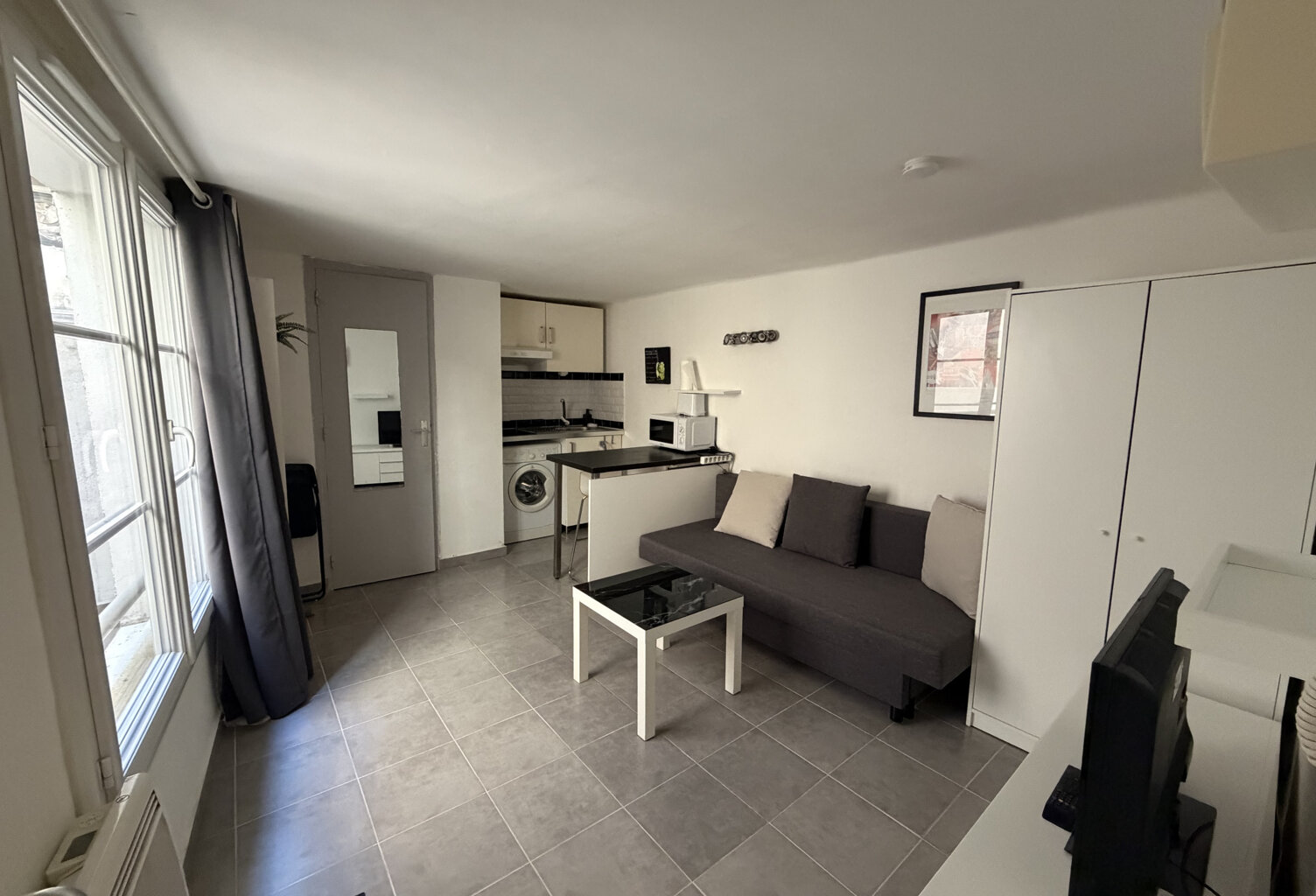 Studio meublé au calme rue de l'Ecole — photo 1