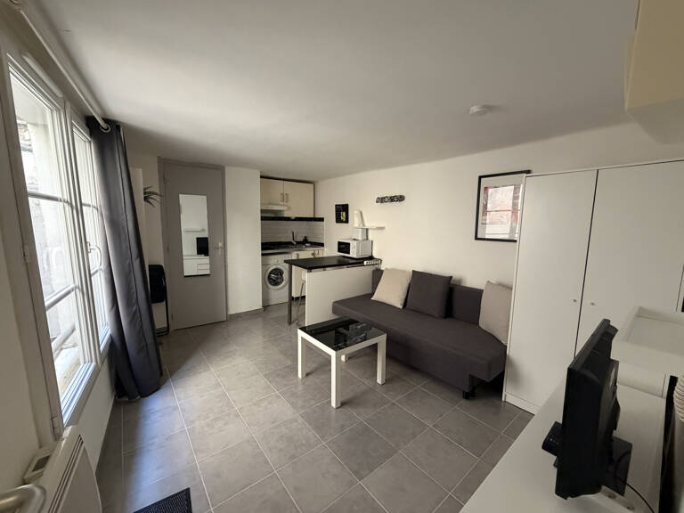 Studio meublé au calme rue de l'Ecole — photo 1
