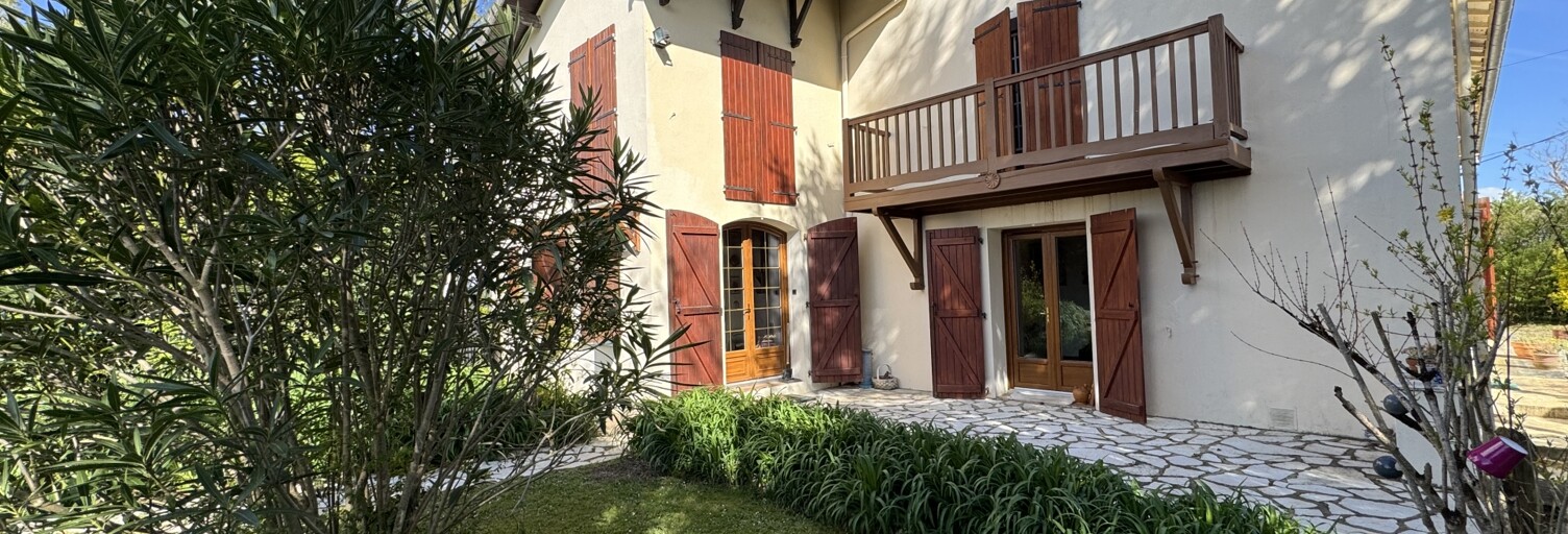 Maison 7 Pièces 210 m² à vendre à Saint-Boès (64300)