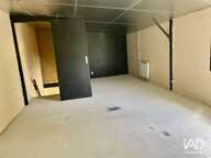 Location Local d'activités 70 m&sup2; — photo 2