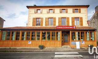Immeuble  456 m² à vendre à Brioux-sur-Boutonne (79170)
