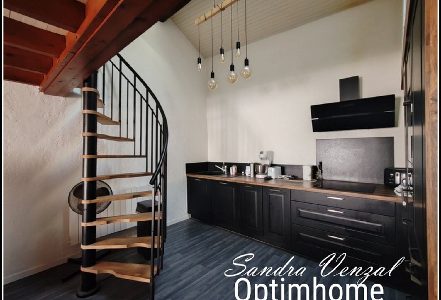 A VENDRE en EXCLUSIVITE - IMMEUBLE de RENDEMENT MIXTE – Centre ville de DIGNE LES BAINS — photo 1