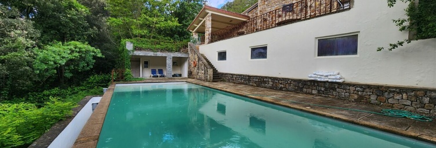 Maison 7 Pièces 284 m² à vendre à Banne (07460)