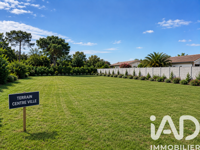 Vente Terrain à bâtir 700 m&sup2; — photo 1