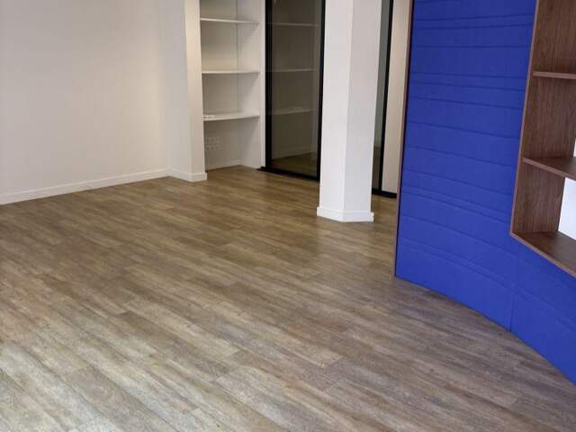 Vente Murs commerciaux 78 m&sup2; — photo du bien