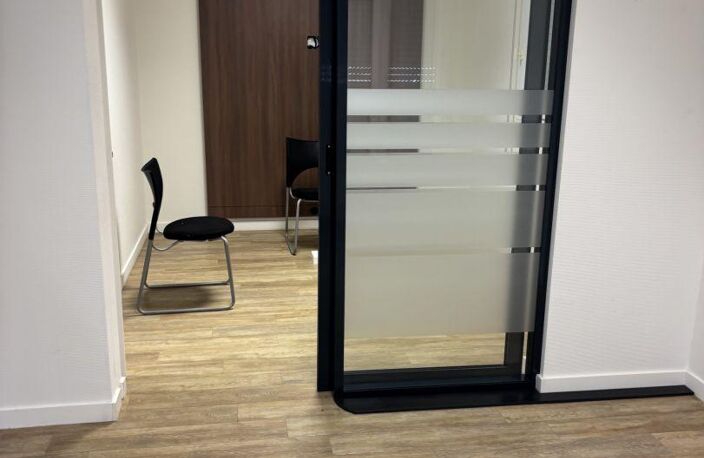 Vente Murs commerciaux 78 m&sup2; — photo 2