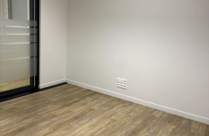 Vente Murs commerciaux 78 m&sup2; — photo 4