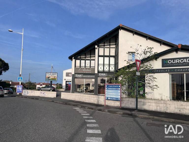 Vente Local d'activités 52 m&sup2; — photo 1