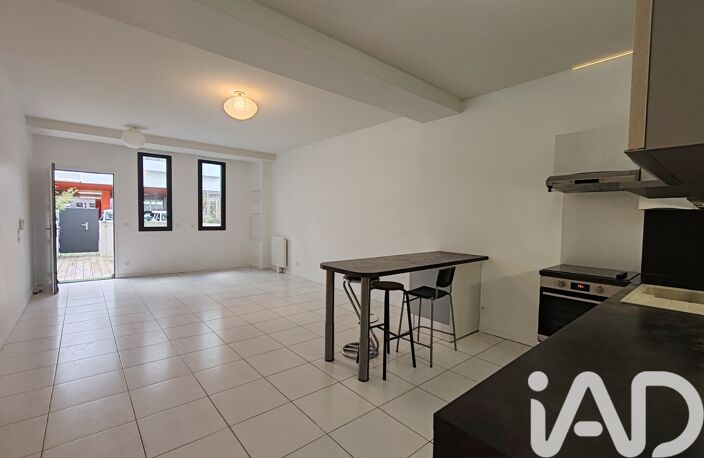 Vente Boutique/Local commercial 75 m&sup2; — photo 2
