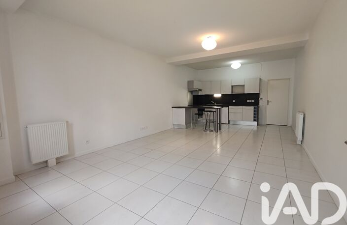 Vente Boutique/Local commercial 75 m&sup2; — photo 3