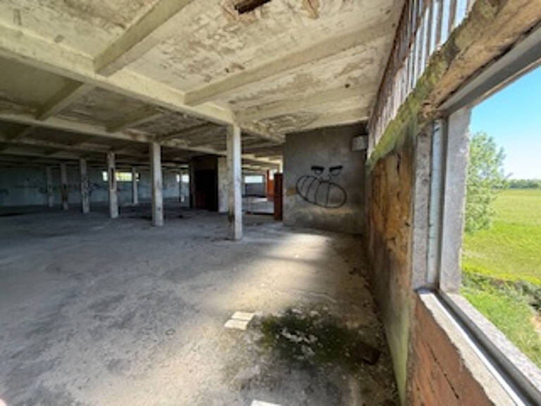APPARTEMENT PLATEAU A AMENAGER T3 EN R+1 — photo 1