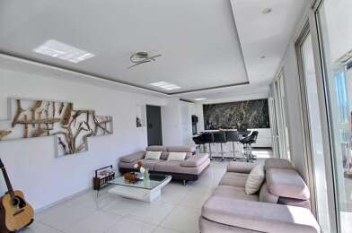 Appartement 4 pièces 279000 €