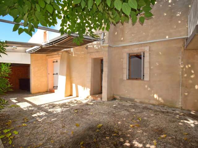 Maison ancienne rénovée 175 m²,  cour, garage et terrasse — photo du bien