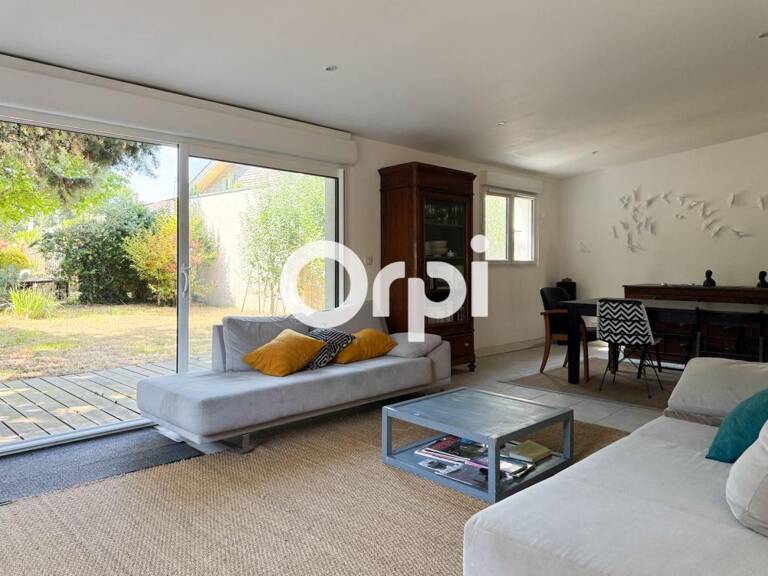 Maison À Vendre — photo 1