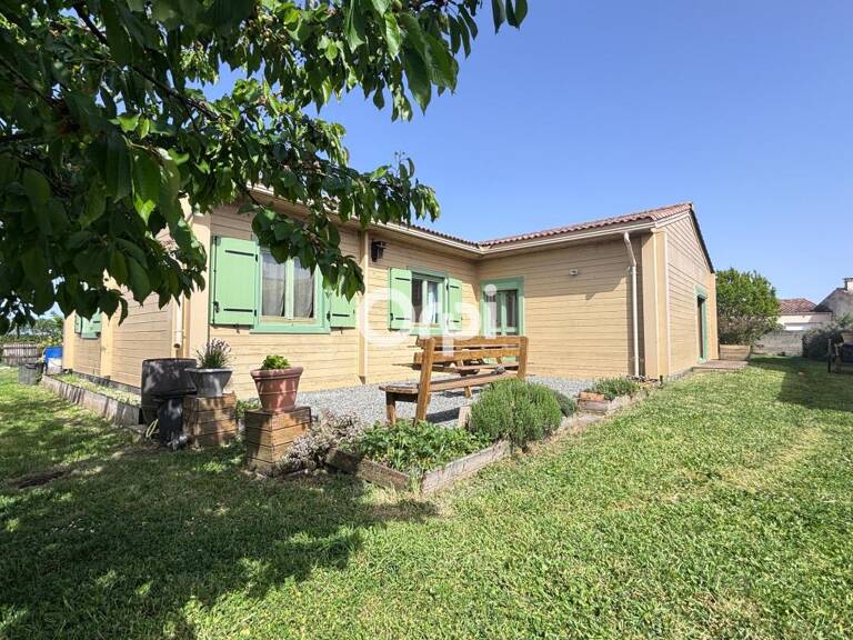 Maison bois massif – Confort moderne & emplacement idéal ! — photo 1