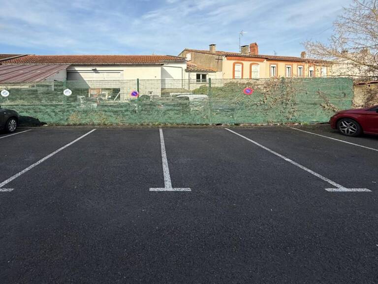 Place(s) de parking — photo 1