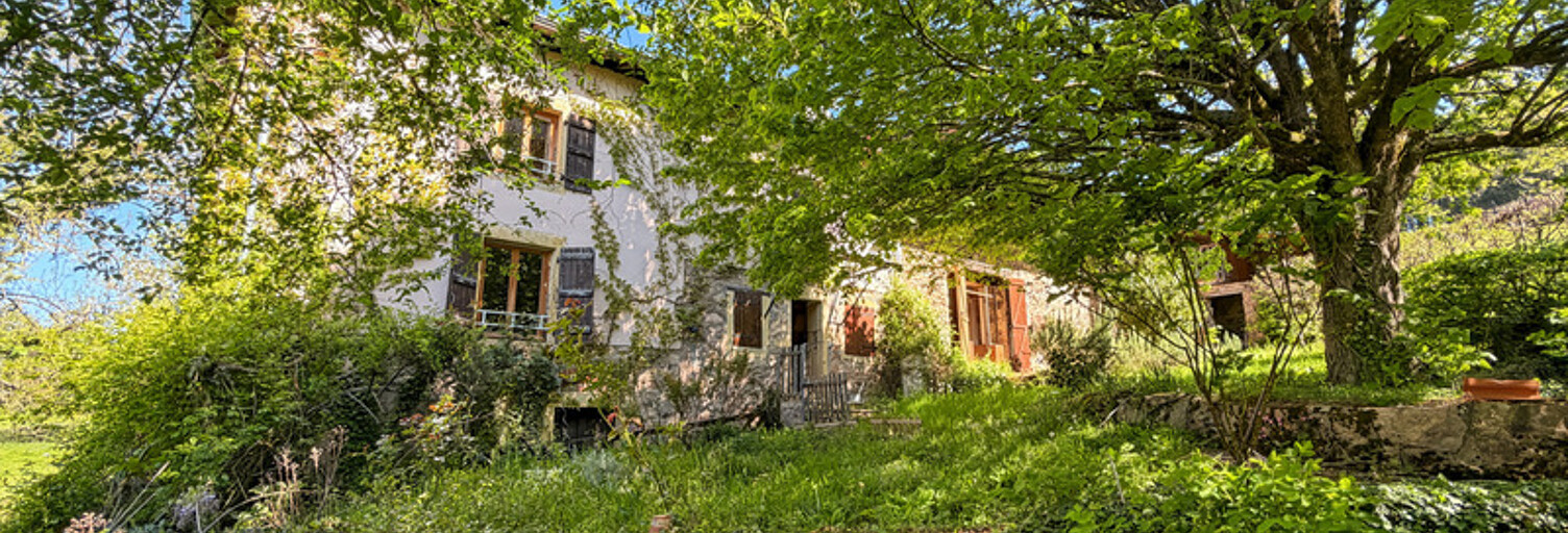Maison 7 Pièces 216 m² à vendre à Chauffailles (71170)