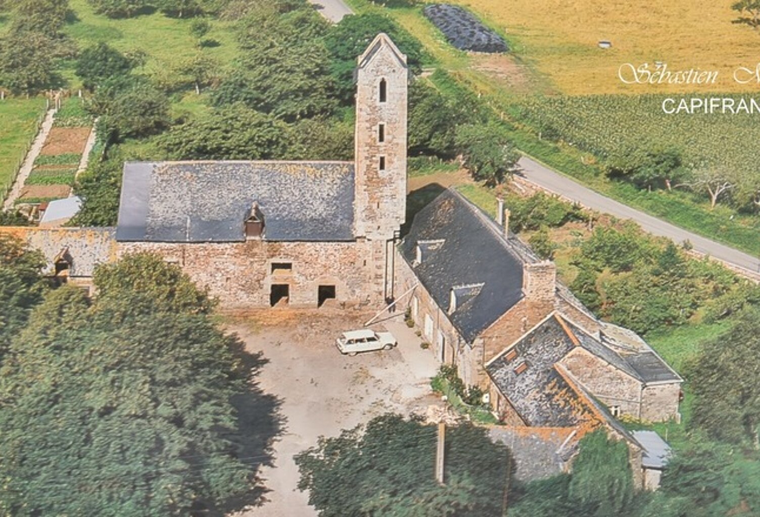 Propriete à vendre 10 pièces (35) LA BOUSSAC en Baie du Mont Saint Michel - 11 600 M² de terrain — photo 1