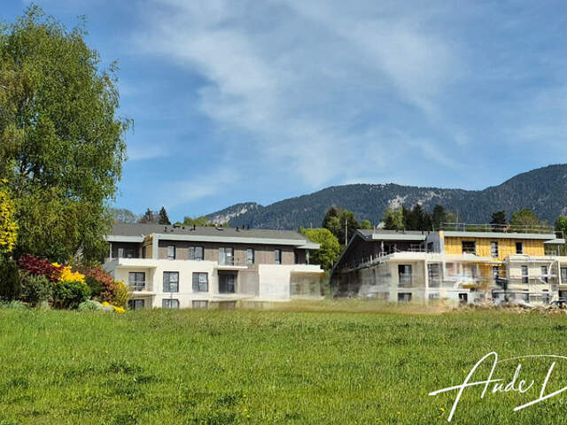 Les Ollières - Appartement T4 de 82 m2 avec terrasse de 11 m2, vue sur campagne — photo du bien